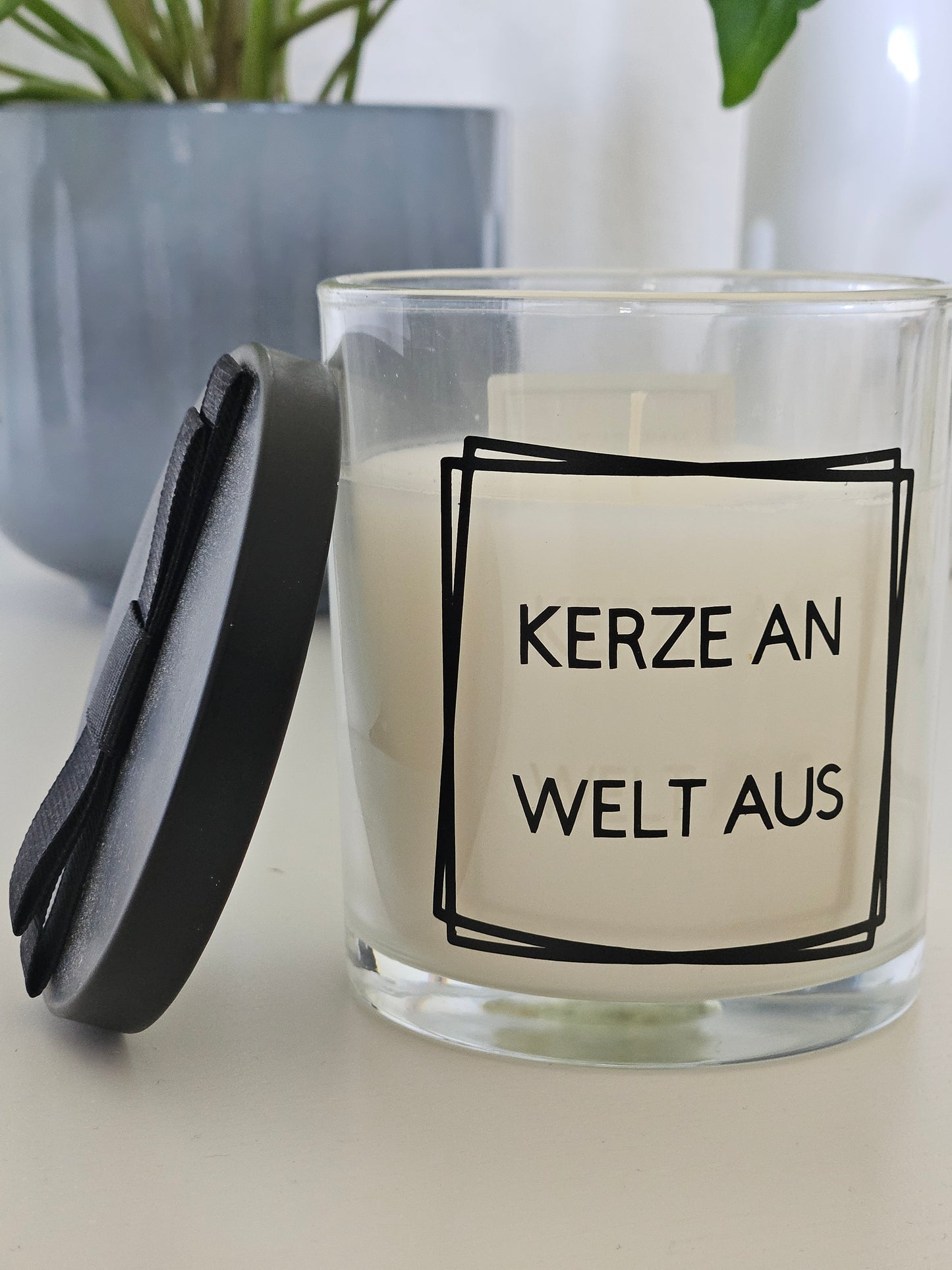 Duftkerze "Kerze an Welt aus"