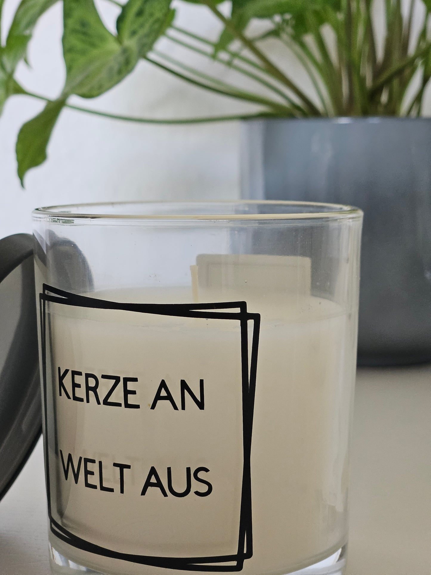 Duftkerze "Kerze an Welt aus"