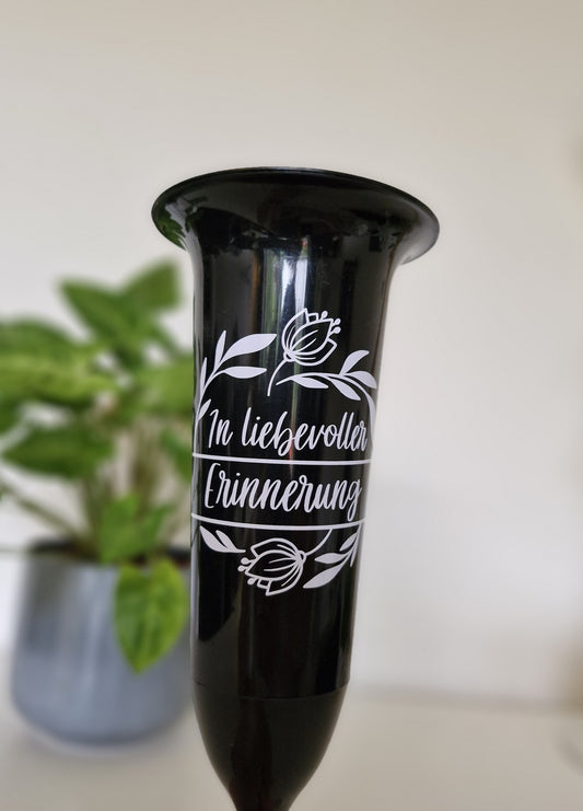 In liebvoller Erinnerung: 23cm Grabvase mit inspirierender Aufschrift
