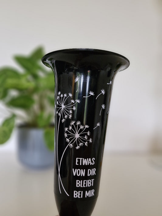 Etwas von dir bleibt: 23cm Grabvase mit liebevoller Aufschrift